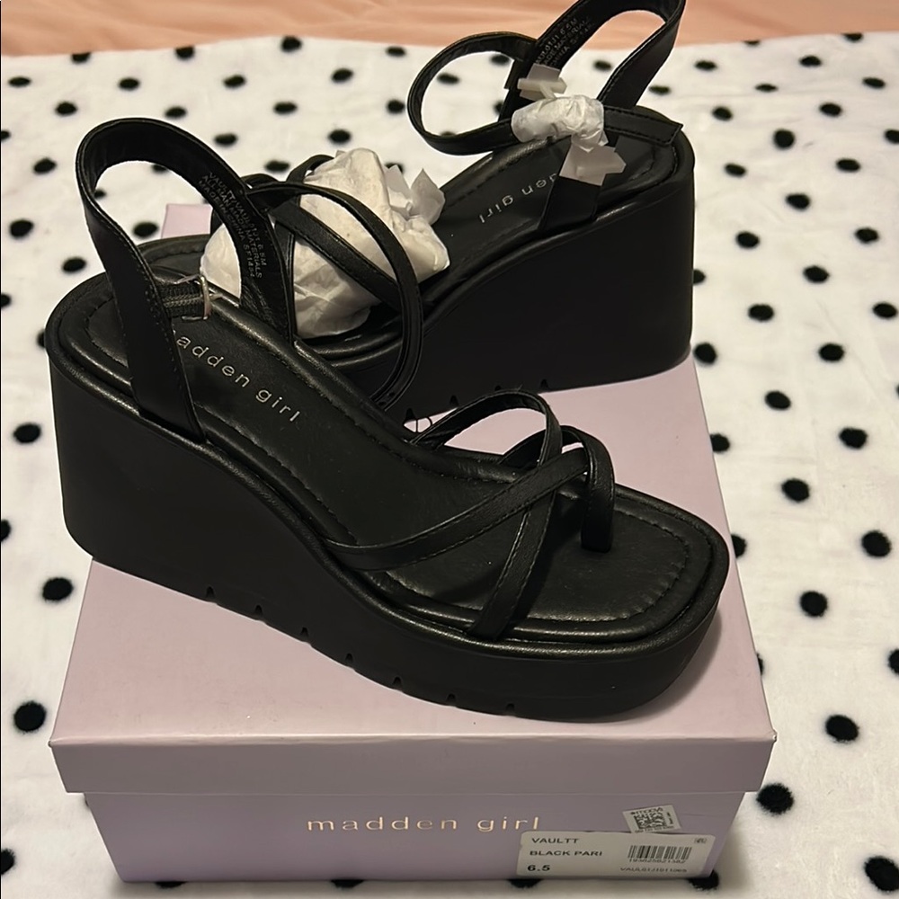 Madden Girl Black Wedge Platform Sandals